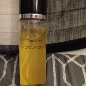 Tan-Luxe Hydra Mousse - Hydrating Self-Tan Mousse